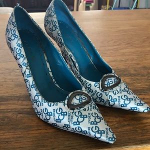 Blue and white BCBG girls pumps